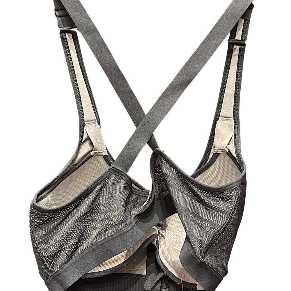 Victoria's Secret Gray Sports Bra front zip 34DD with padding - Picture 2 of 7